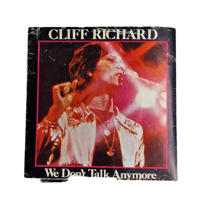 Cliff Richard – We Don’t Talk Anymore (1979)