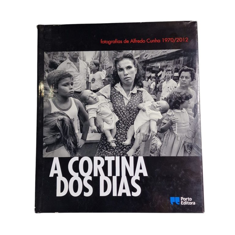A Cortina dos Dias – Alfredo Cunha (2012)