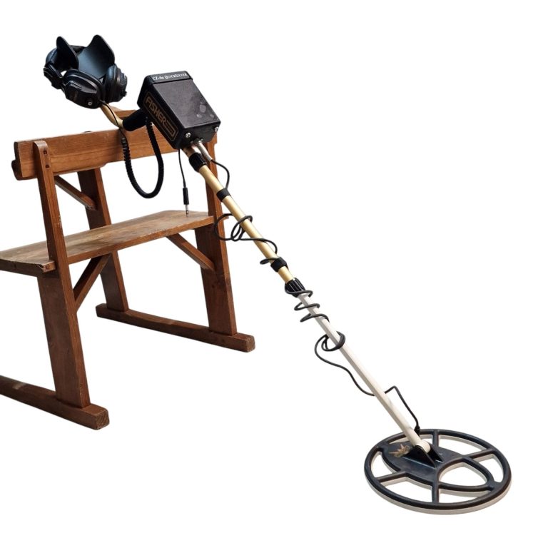 Detetor de Metais Fischer CZ-6A com Tecnologia de Dupla Frequência (1992)