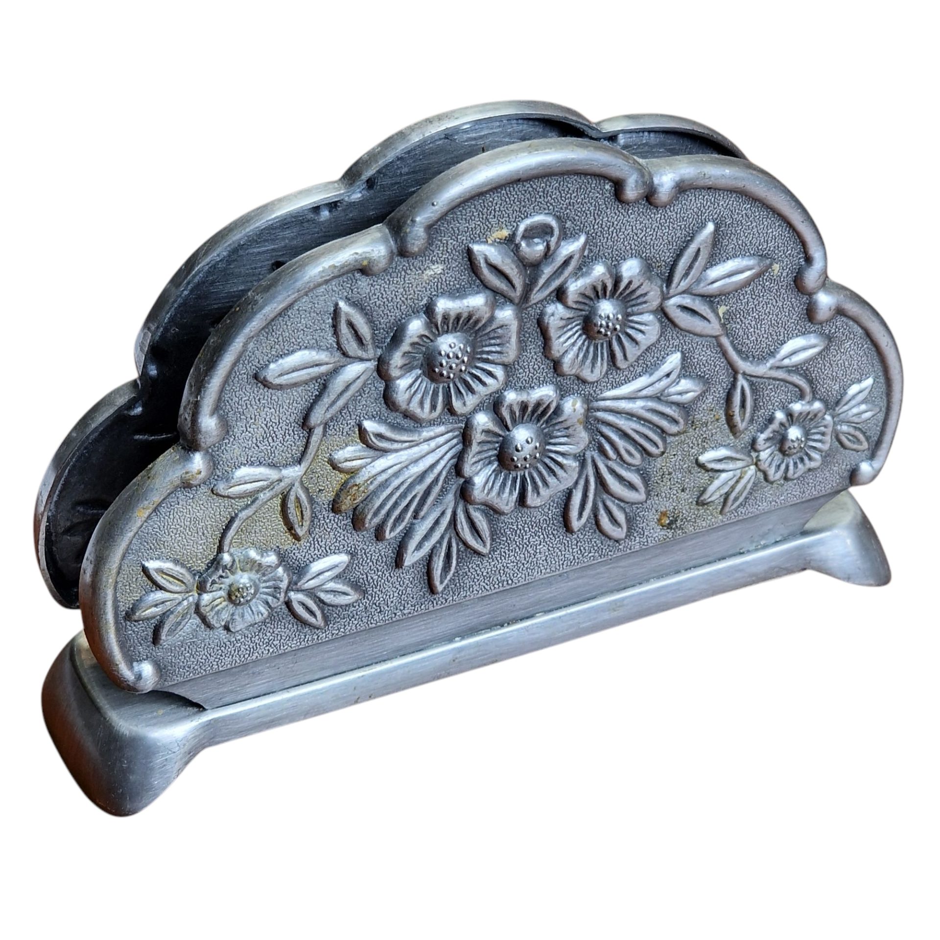 Porta-guardanapos em metal com relevo floral