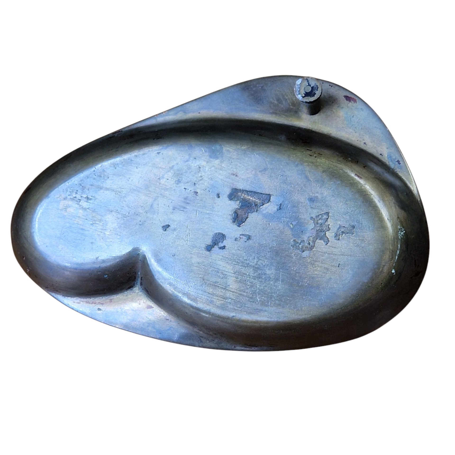 Travessa decorativa com figura de violinista em metal