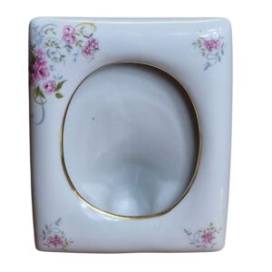 Moldura decorativa em porcelana Bone China Taiwan Style com motivo floral