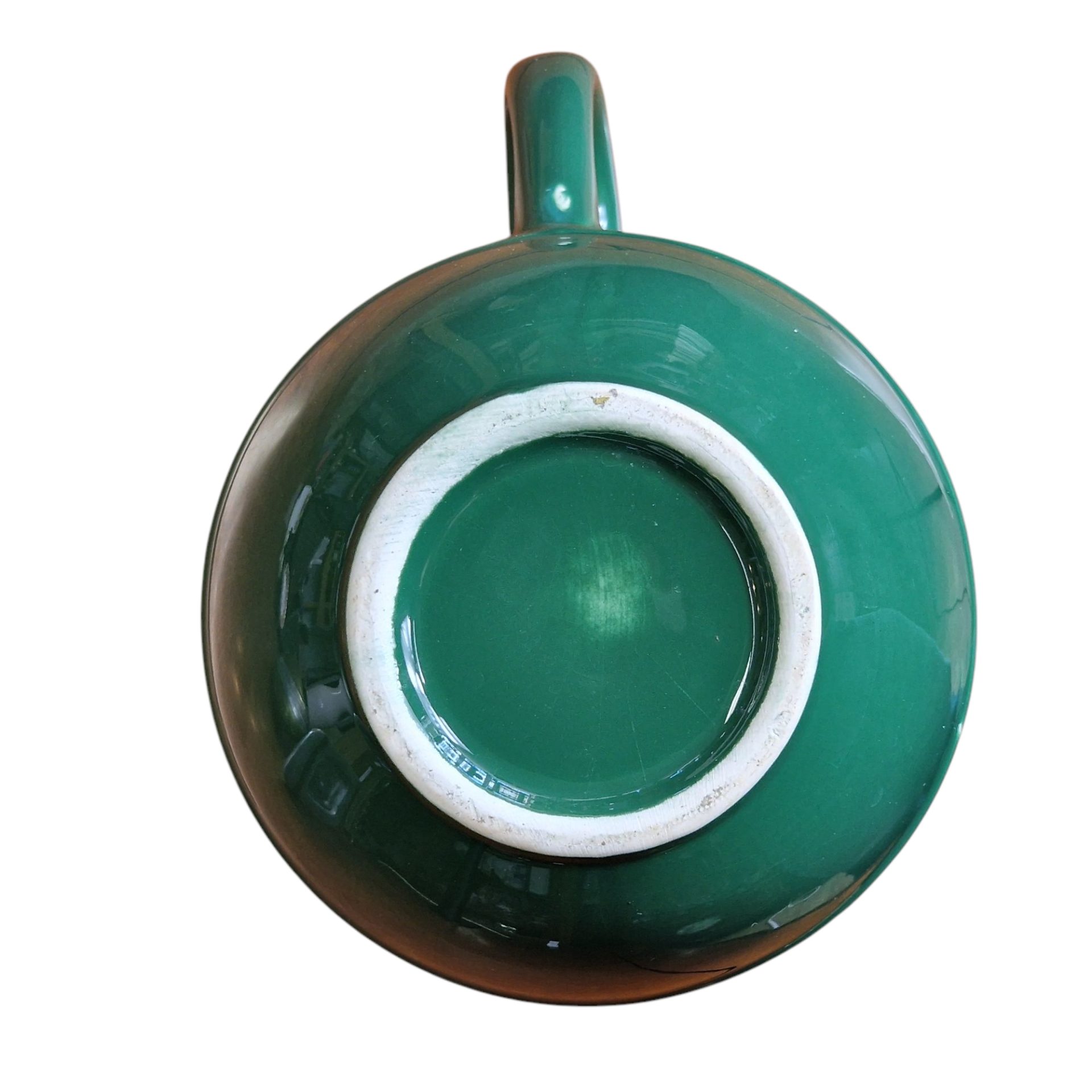 Jarro cerâmico verde-vidrado com asa e bojo arredondado