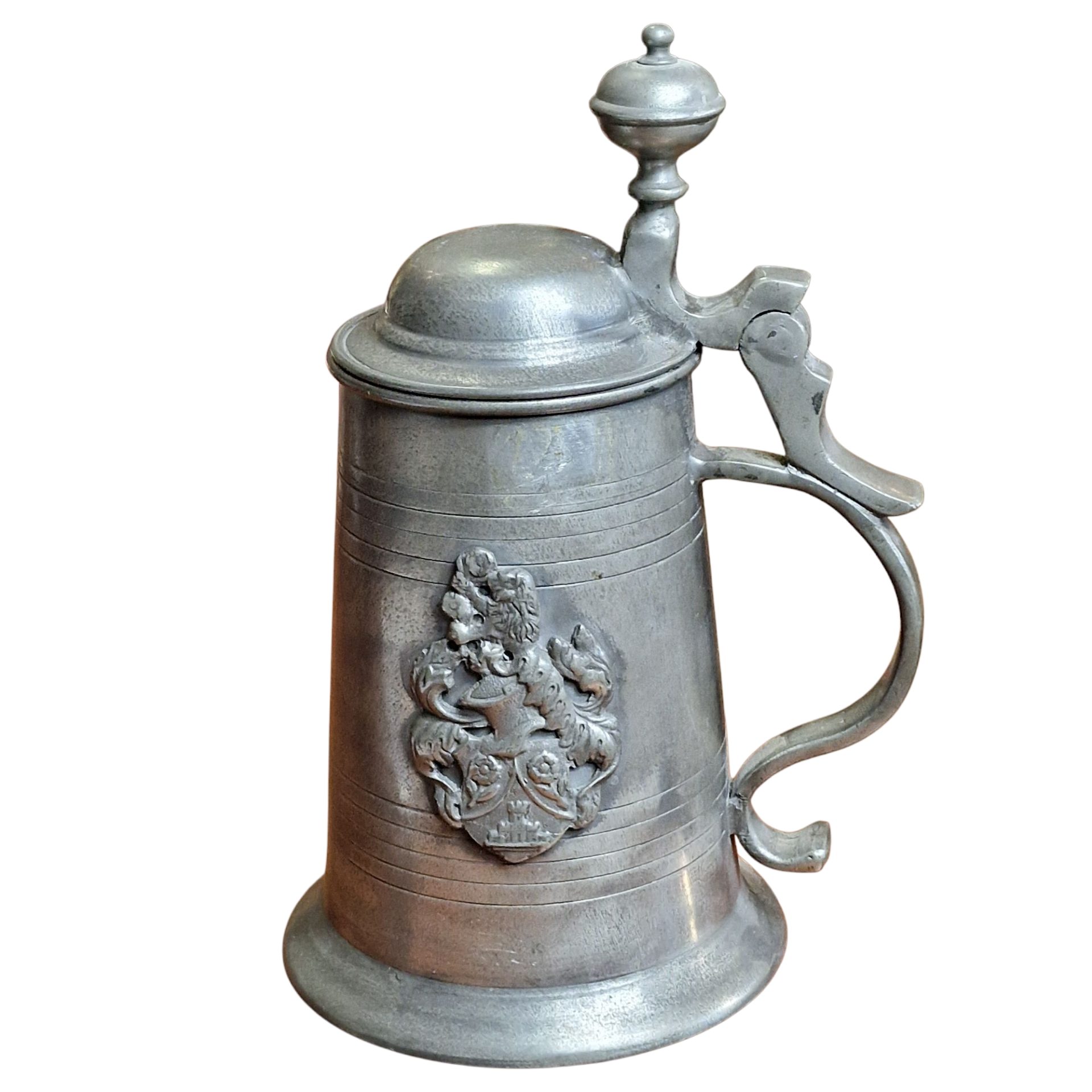 Caneca Medieval em Estanho com Tampa – Fabrico Artesanal Português