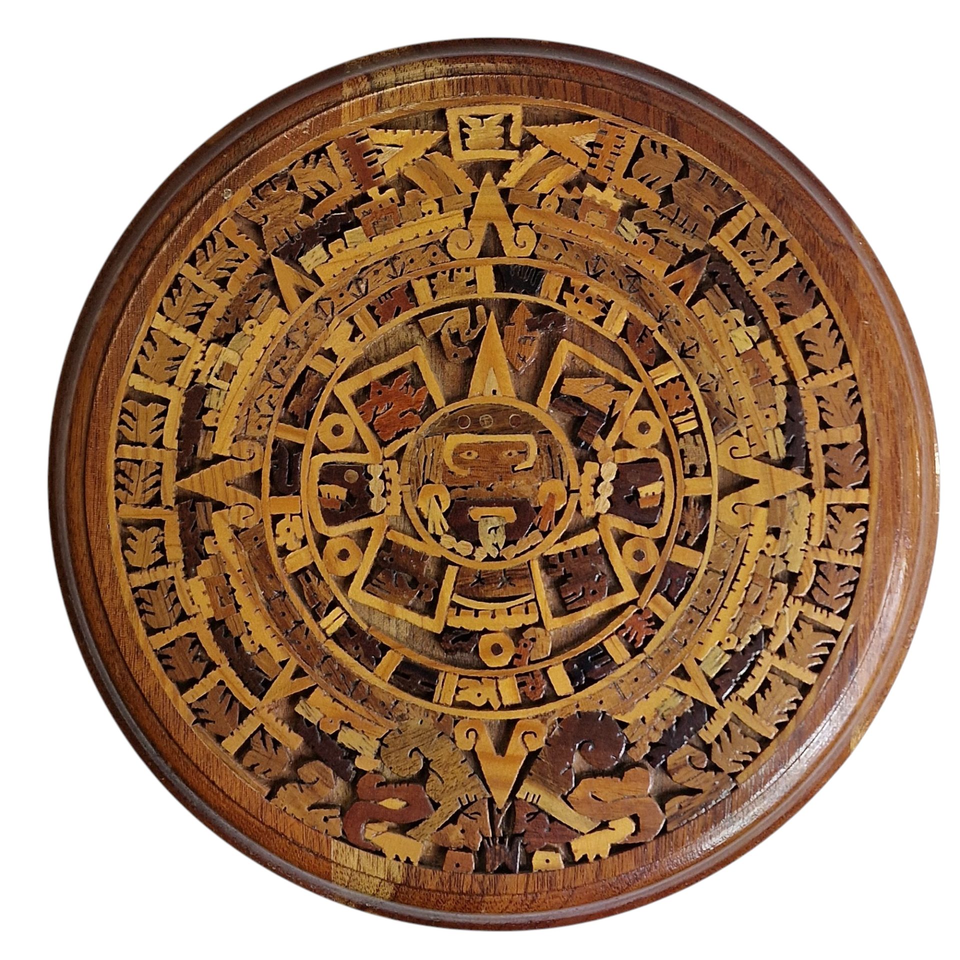 Calendário Asteca em Madeira Entalhada – Arte Étnica Decorativa com Incrustações em Baixo-Relevo