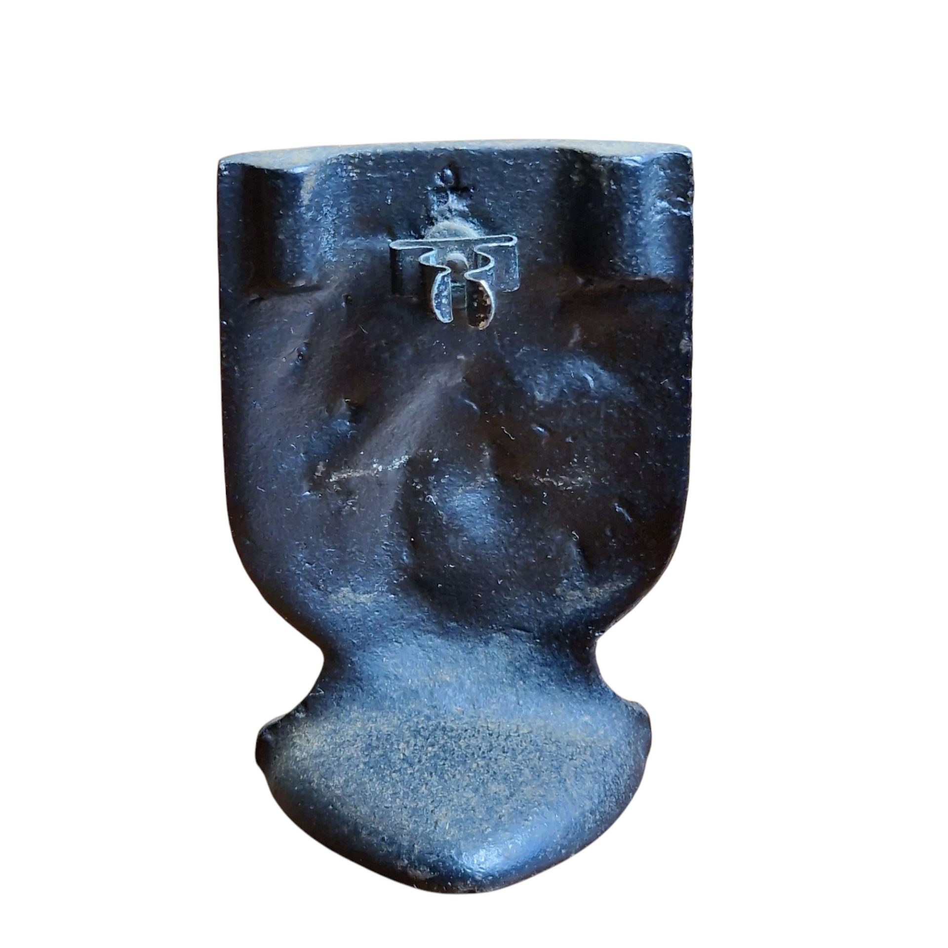 Abre-caricas com suporte heráldico em metal pintado