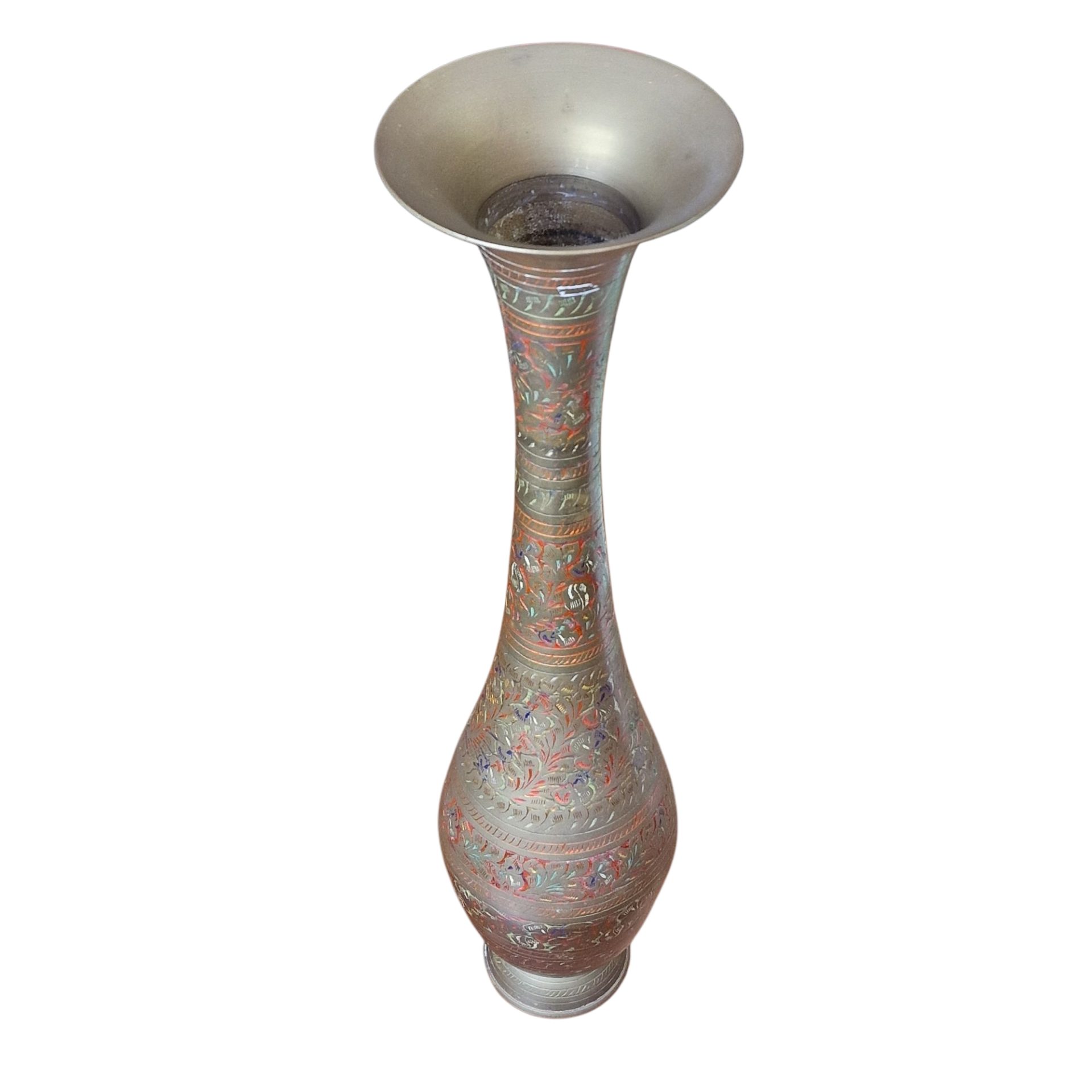 Jarra decorativa em latão gravado – 44 cm