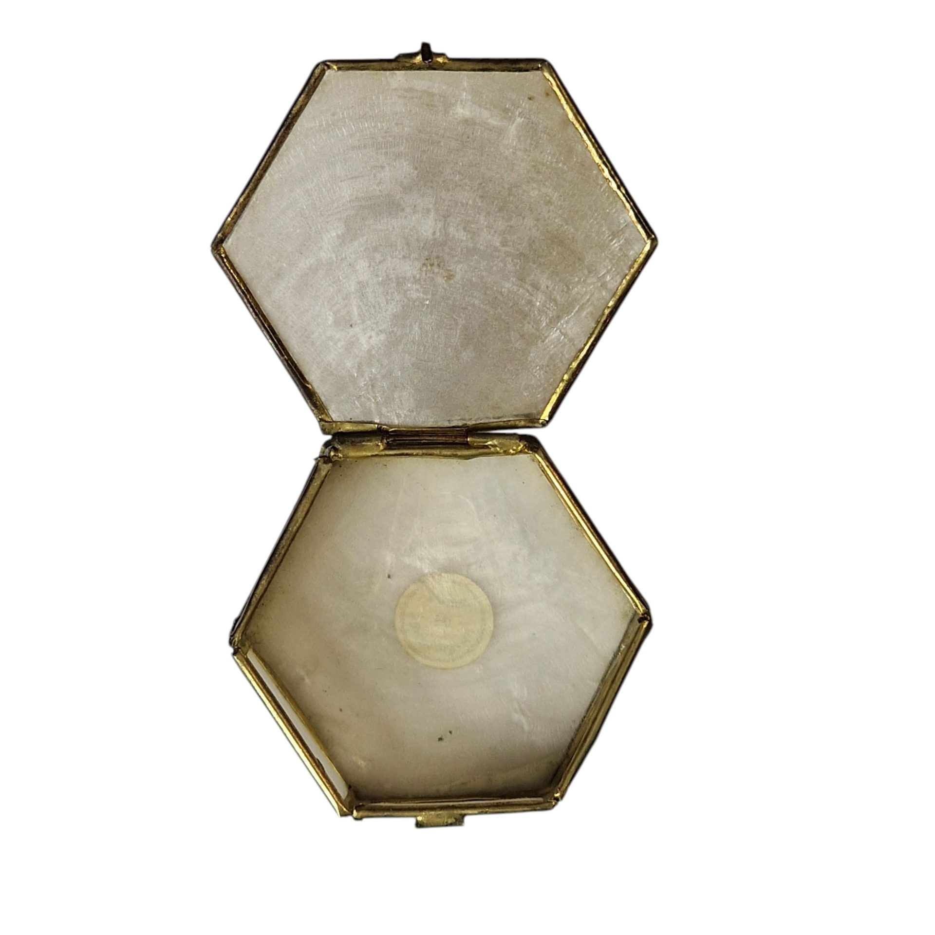 Caixa Hexagonal em Madrepérola com Estrutura Metálica – Filipinas