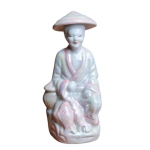 Estatueta Oriental Iridescente com Pescador