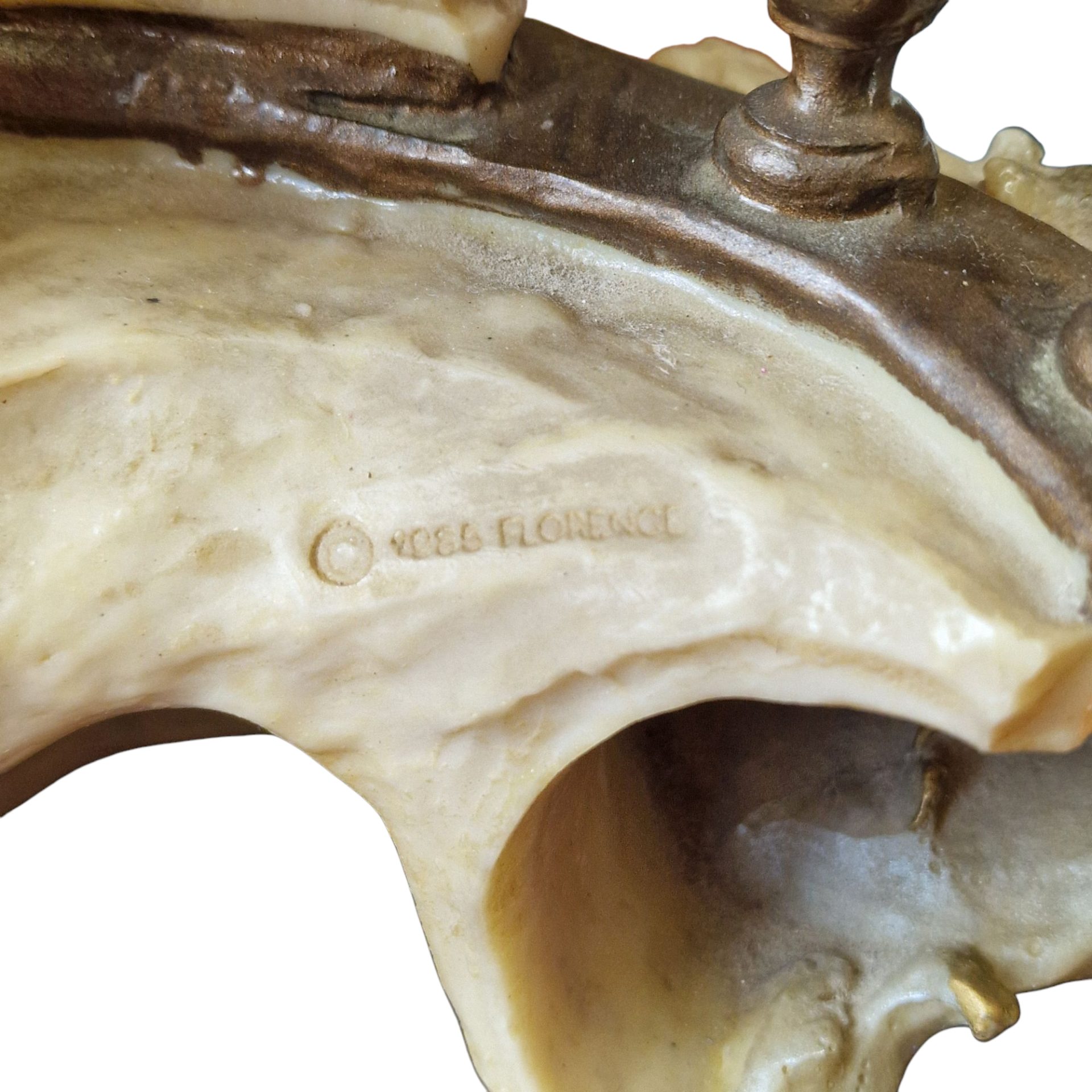 Escultura decorativa burlesca "G. Giuseppe" em resina – Florença, 1985