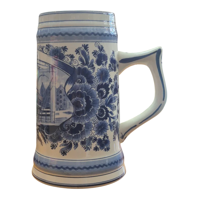 Caneca de cerveja Heineken em faiança Delft Blue – De Porceleyne Fles / Royal Delft (séc. XX) 26 cm