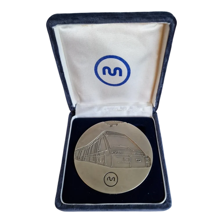 Medalha Comemorativa Metro do Porto em Prata 320g — José Rodrigues — Edição Limitada 3/12 (2002)
