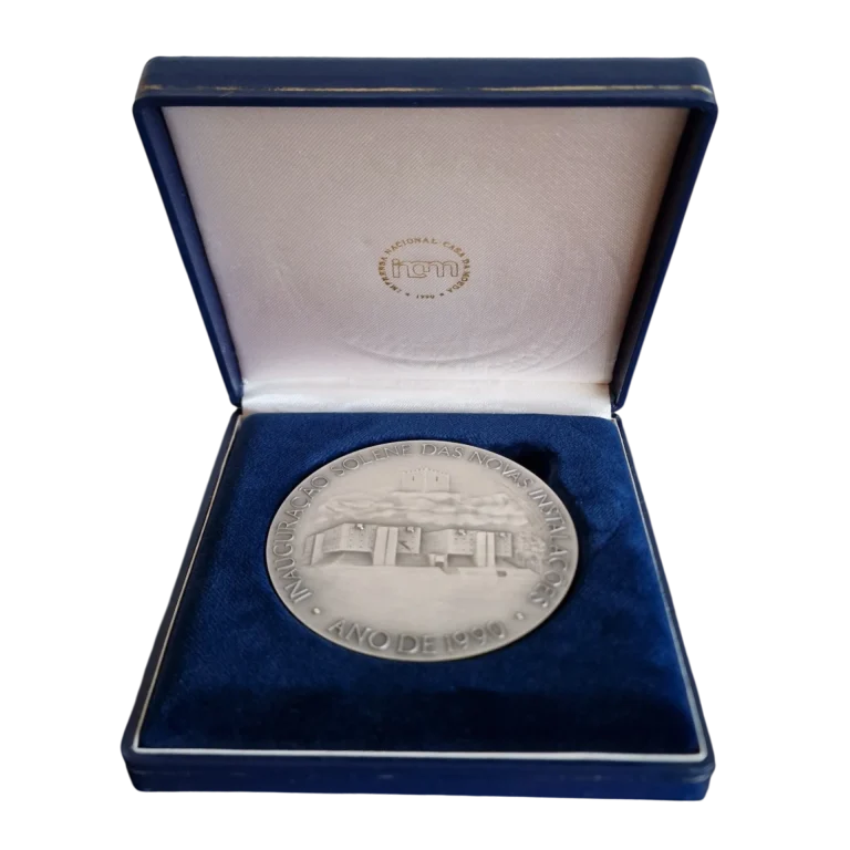 Medalha Comemorativa Torre do Tombo 1990 em Prata 271g – Edição Limitada 12/20