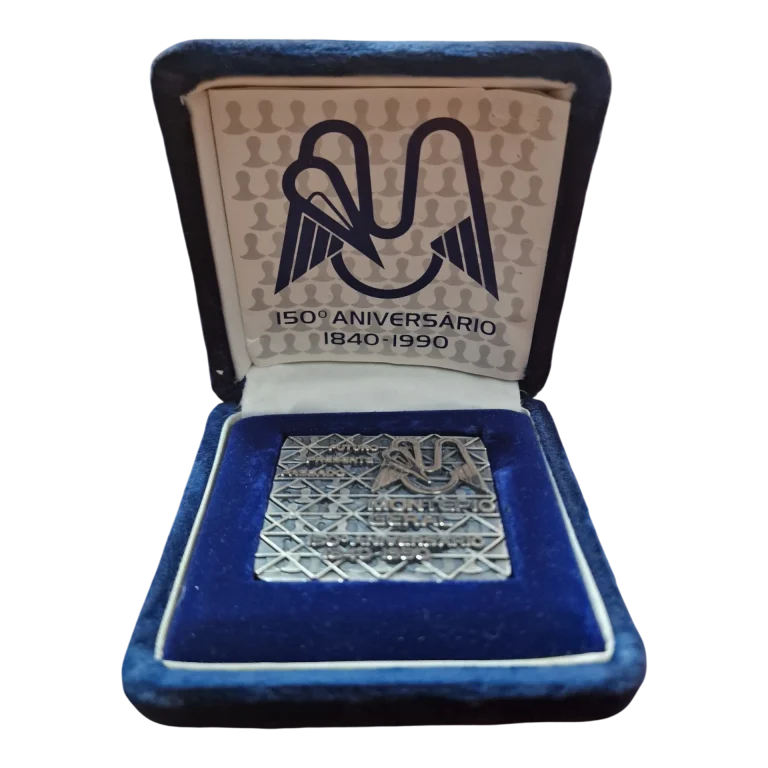 Medalha Montepio Geral 150.º Aniversário Prata Fina 999,7 — Niels Fischer / Vasco Nuno — 1990