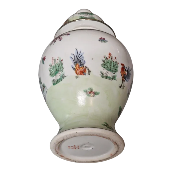Jarra com Tampa em Porcelana de Macau Pintada à Mão com Motivos Orientais