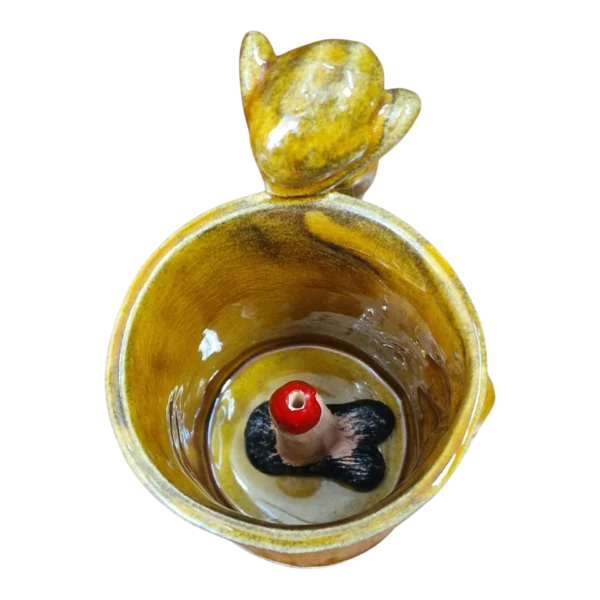 Caneca em Cerâmica Artesanal – Figura em Relevo – Feita em Portugal