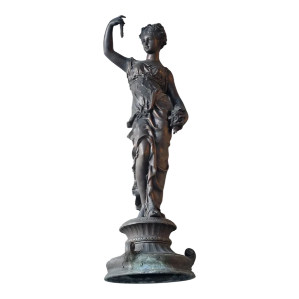 Estátua em bronze estilo clássico – figura feminina alegórica – 67 cm