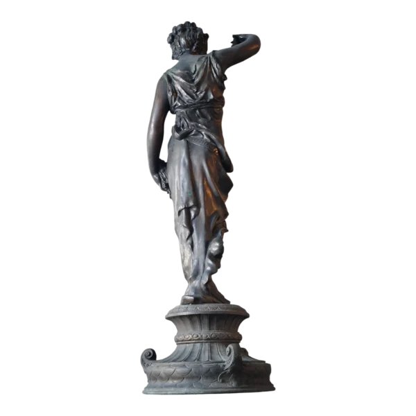 Estátua em bronze estilo clássico – figura feminina alegórica – 67 cm