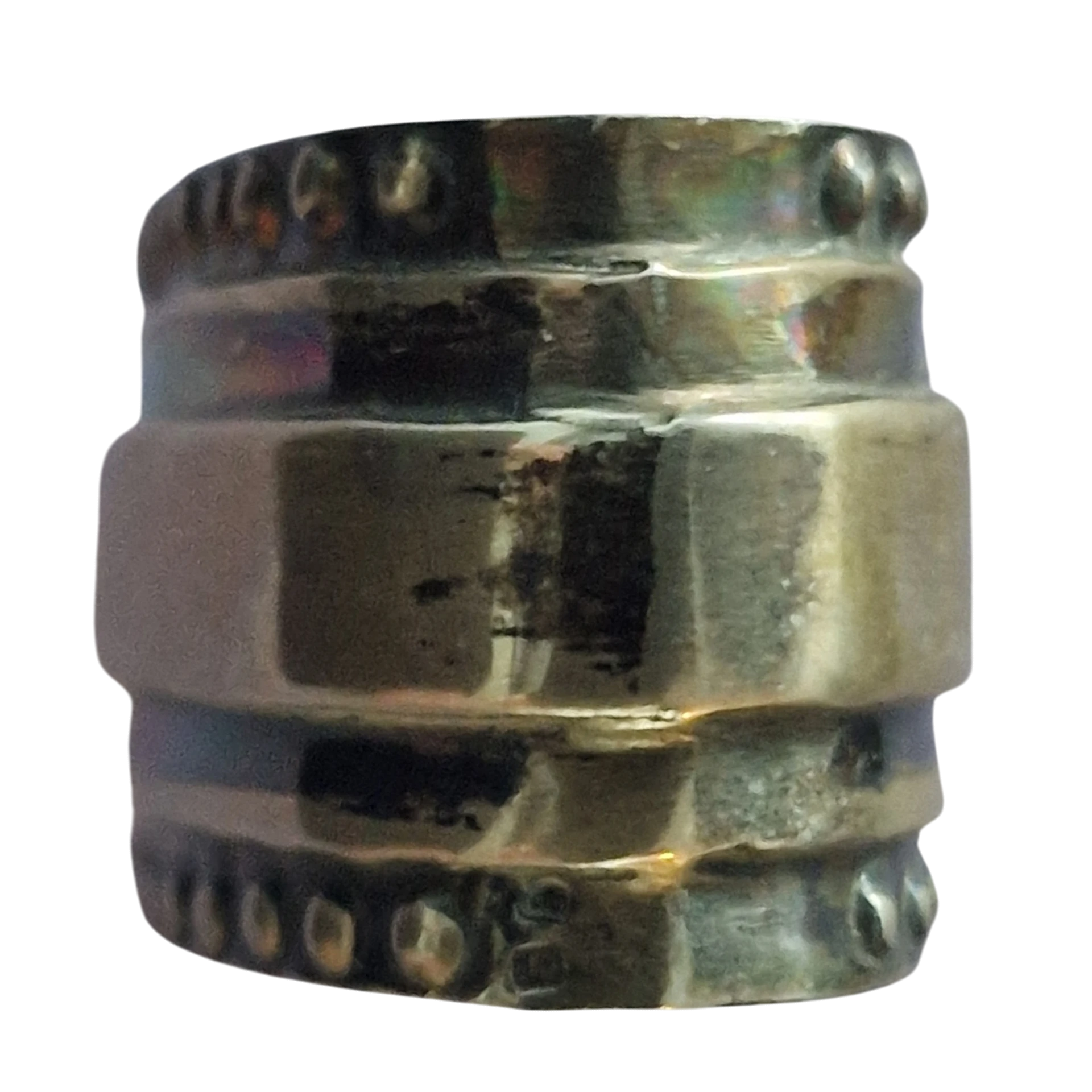 Argola de Guardanapo em Prata com Friso Perolado – 8 g – 4,5 x 1,8 cm