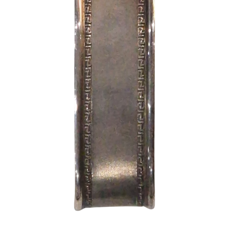 Argola de Guardanapo em Prata Portuguesa 835 – 13 g – 6,5 x 3 cm Aprox.