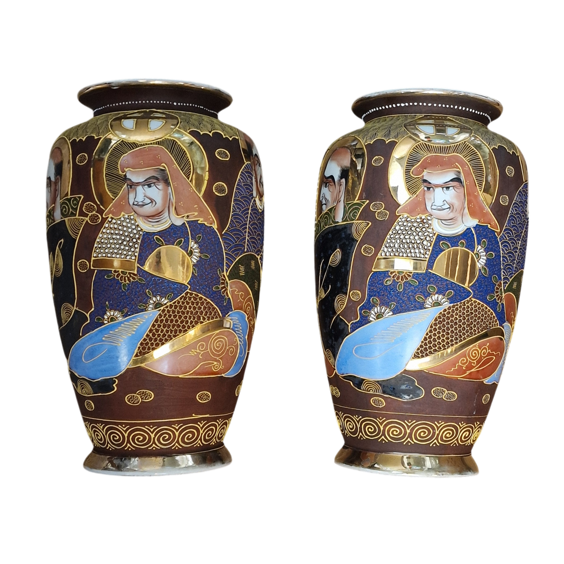 Par de Jarrões Japoneses Satsuma Moriage Dai Nippon em Porcelana Pintada à Mão - 36 cm (início do séc. XX)