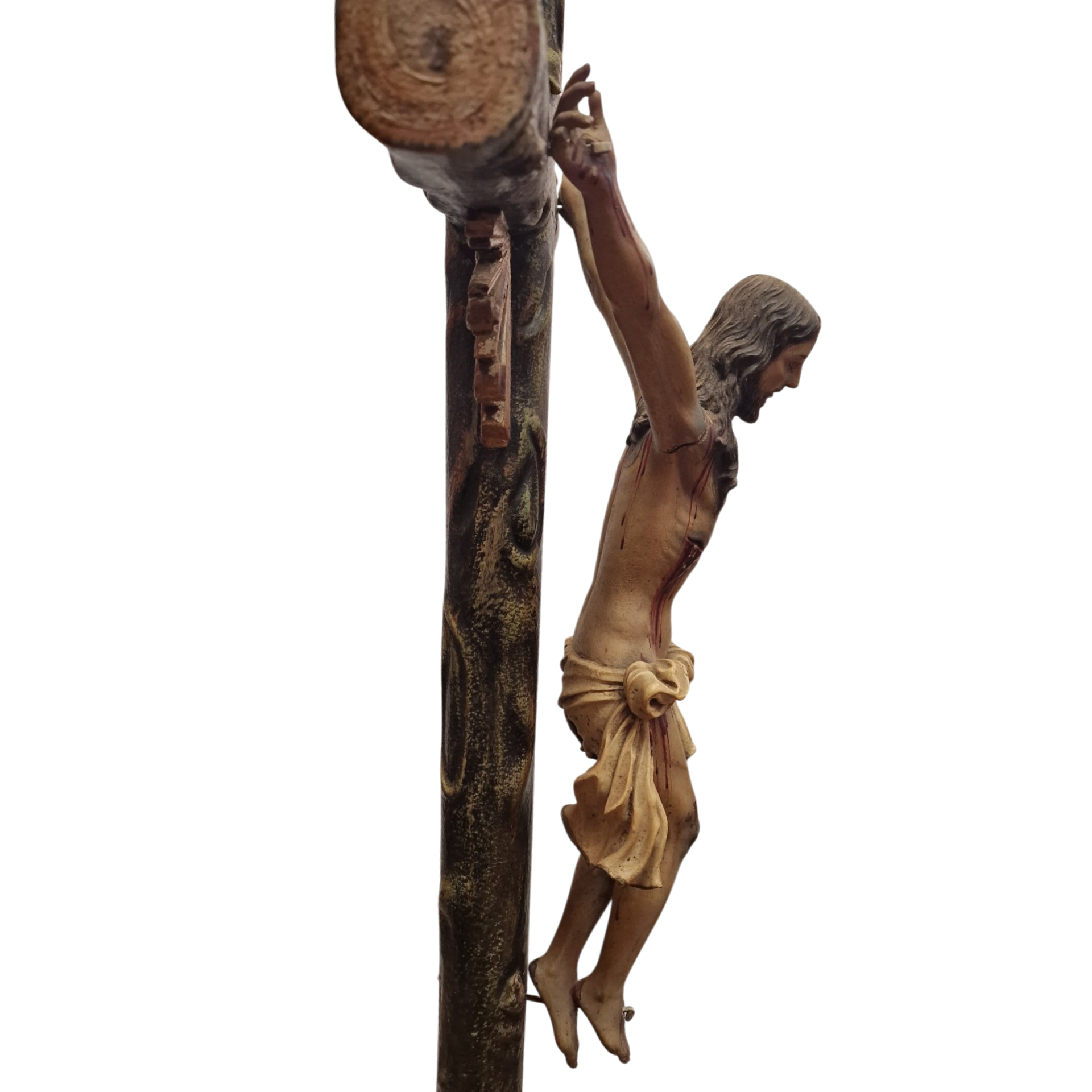 Grande Crucifixo de Altar com Cristo Policromado e Resplendor Dourado – c. 1890–1920 – 142 cm