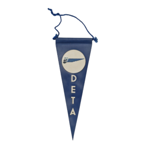 Galhardete Vintage DETA (Linhas Aéreas de Moçambique) — Material Sintético, 21,5 cm