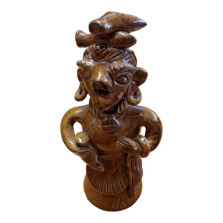 Júlia Ramalho – Figura Feminina em Barro Vidrado – Cerâmica de Barcelos, Portugal – 17 cm